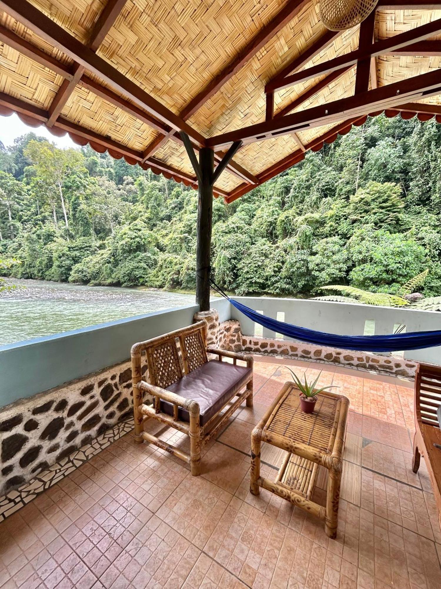 Aussie Inn Bukit Lawang Extérieur photo