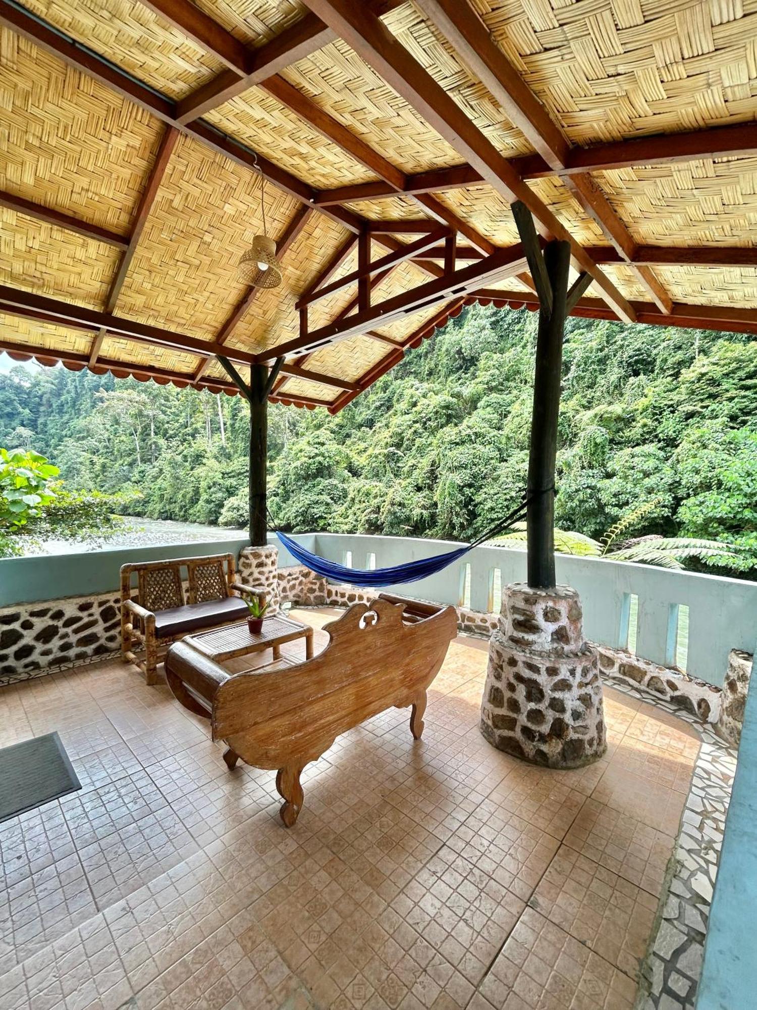 Aussie Inn Bukit Lawang Extérieur photo